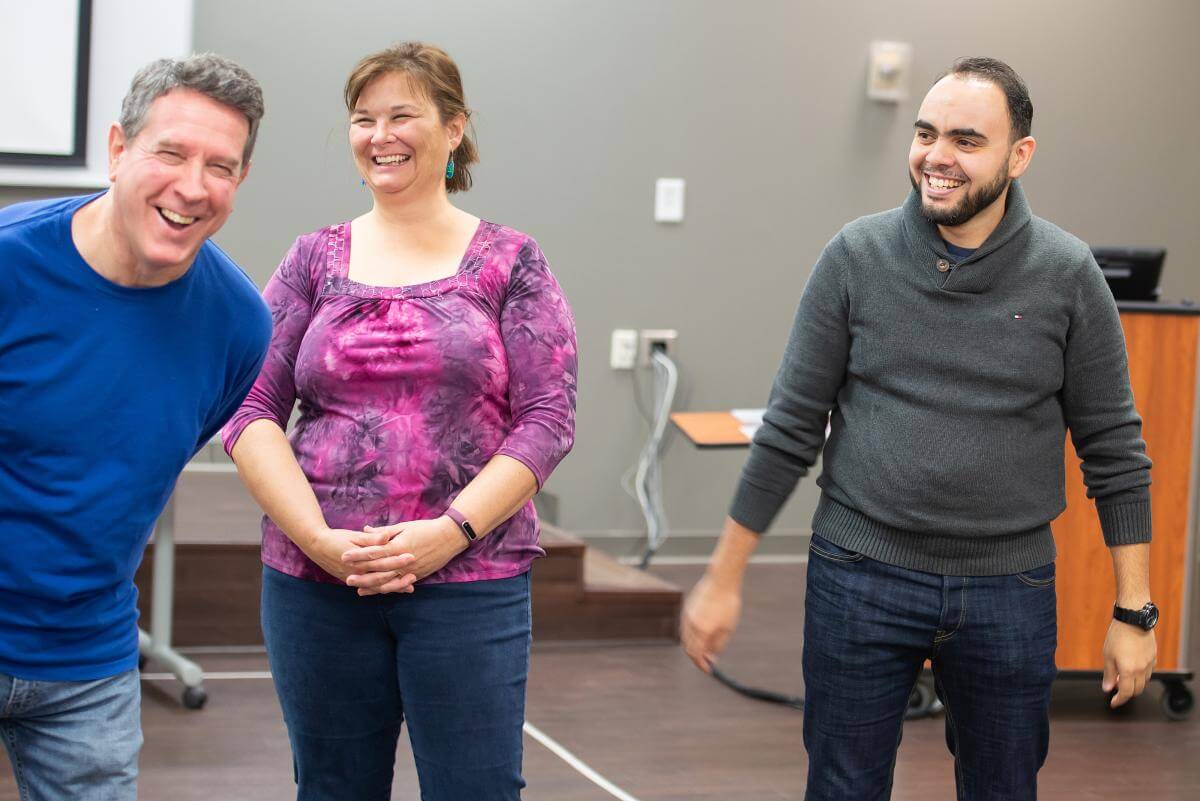 Theater faculty member teaches scientists how to improve communication through improv